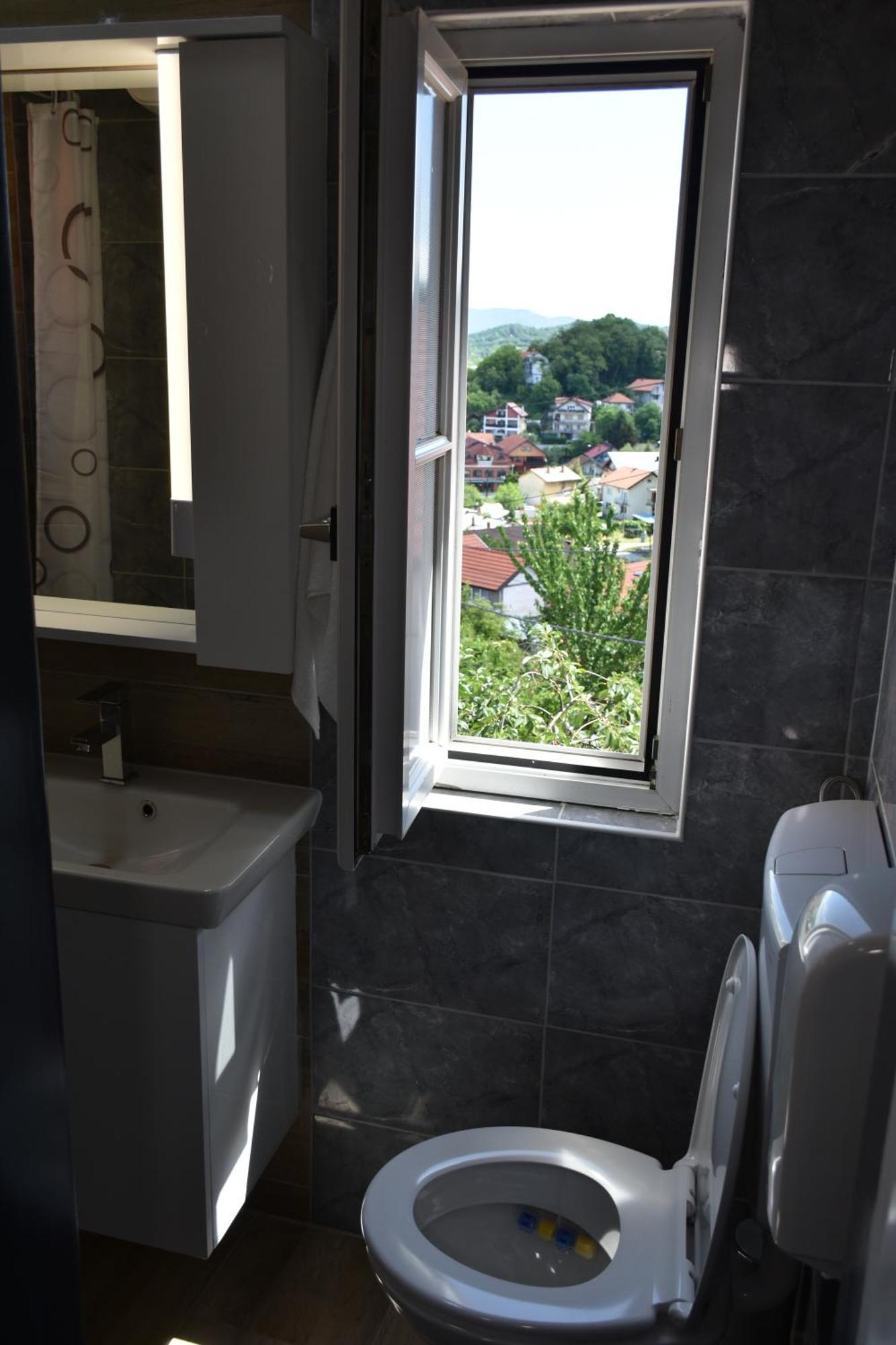 Apartments Mensa Tuzla Zewnętrze zdjęcie